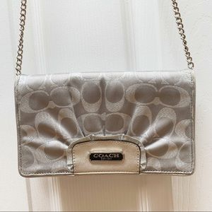 Coach Signature Logo Crossbody Clutch Wallet